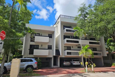 400 Valencia Ave # 2, Coral Gables FL 33134