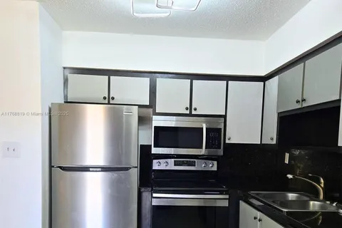 4101 SW 54th Ct # 2, Dania Beach FL 33314