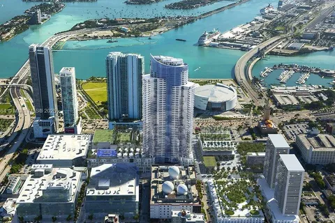 851 NE 1st Ave # 3700, Miami FL 33132