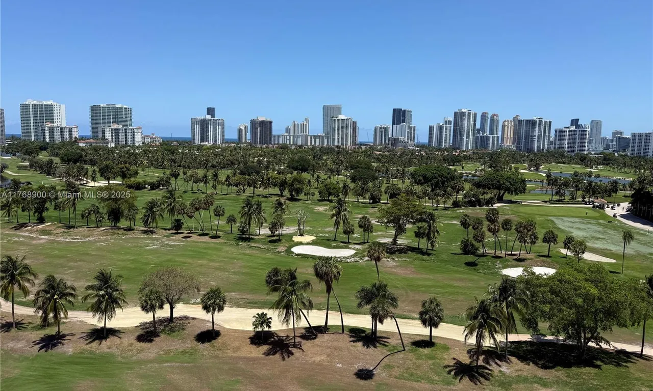 20335 W Country Club # 1208, Aventura FL 33180