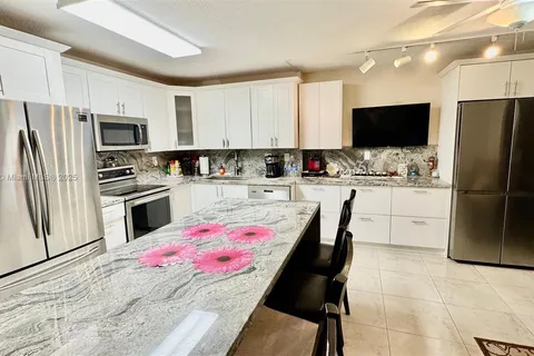 20381 NE 30th Ave # 7, Aventura FL 33180