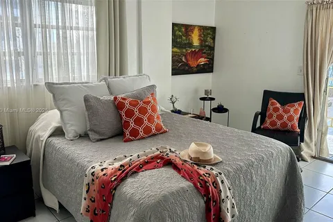 1340 Lincoln Rd # 401, Miami Beach FL 33139