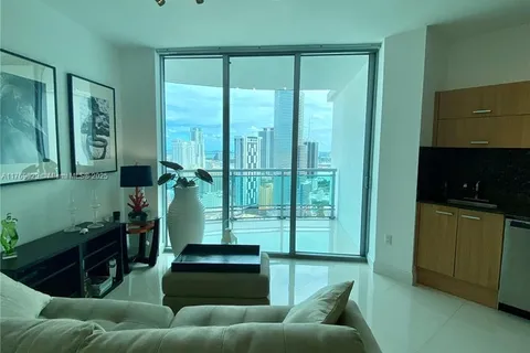 350 S Miami Ave # 3813, Miami FL 33130