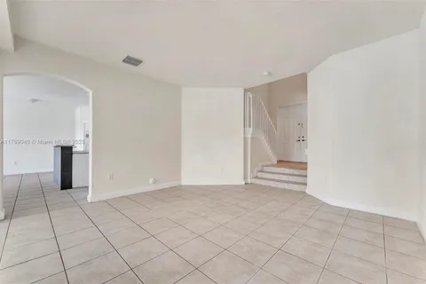 11340 NW 84th St, Doral FL 33178