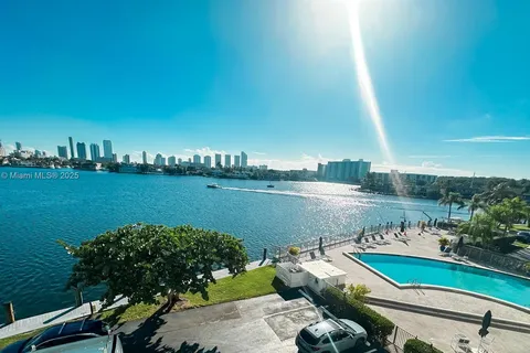 16546 NE 26th Ave # 4J, North Miami Beach FL 33160