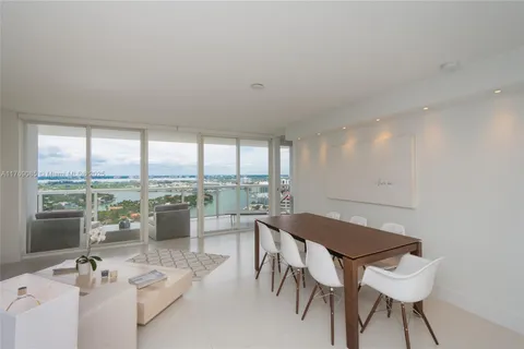 6301 Collins Ave # 3006, Miami Beach FL 33141