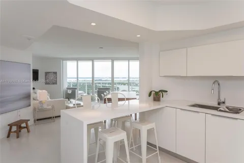 6301 Collins Ave # 3006, Miami Beach FL 33141