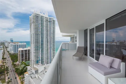 6301 Collins Ave # 3006, Miami Beach FL 33141