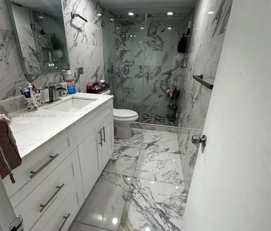9760 SW 184th St # A2, Cutler Bay FL 33157