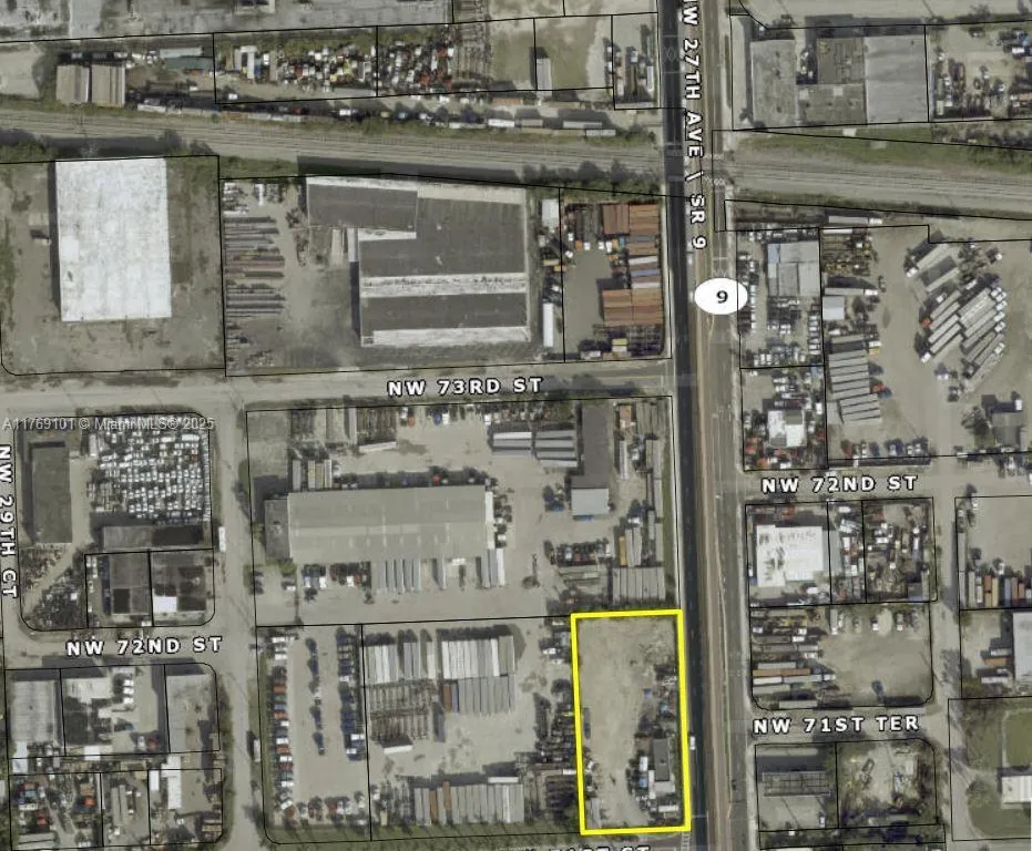 7112 NW 27th Ave, Miami FL 33147