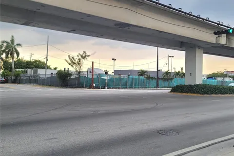 7112 NW 27th Ave, Miami FL 33147