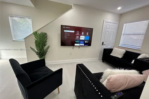 875 NW 2nd St # 877, Miami FL 33128