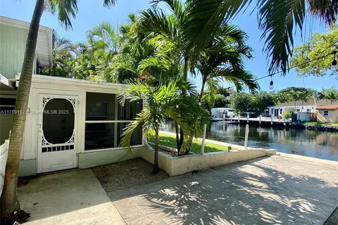 1310 NE 30th St # 3, Oakland Park FL 33334