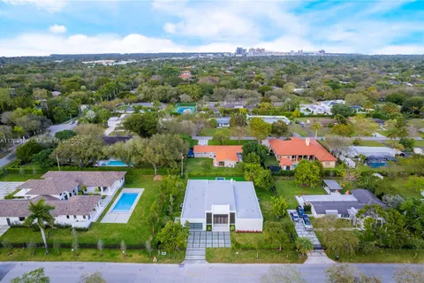7625 SW 118th St, Pinecrest FL 33156