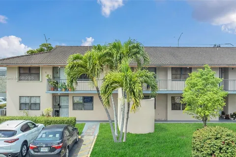 5835 W 20th Ave # 112, Hialeah FL 33012