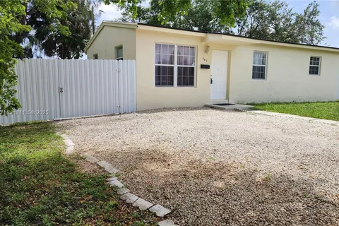 841 N 69th Ter # 841, Hollywood FL 33024