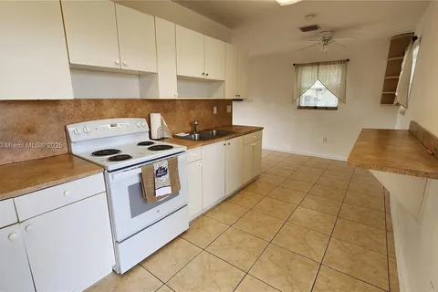 841 N 69th Ter # 841, Hollywood FL 33024