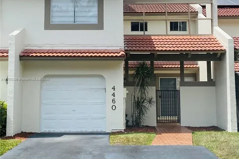 4460 NW 102nd Pl, Doral FL 33178