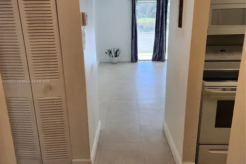 4354 NW 9th Ave # 1F, Deerfield Beach FL 33064