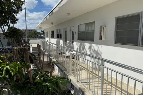 8531 Harding Ave # 10, Miami Beach FL 33141