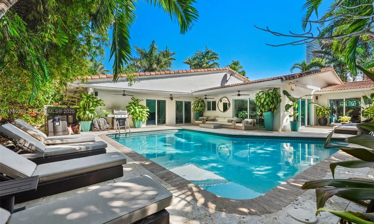210 Ocean Blvd, Golden Beach FL 33160