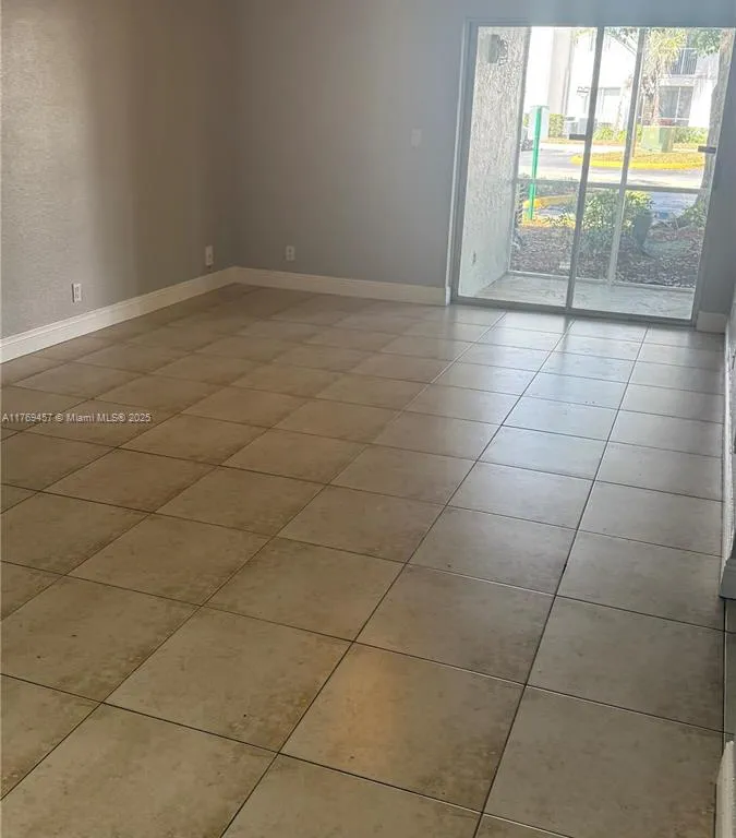 5720 Rock Island Rd # 380, Tamarac FL 33319