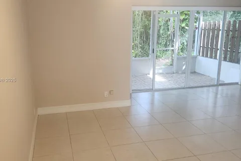 765 Crystal Lake Dr # 765, Deerfield Beach FL 33064