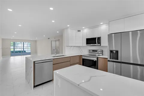 2501 Antigua Ter # F1, Coconut Creek FL 33066