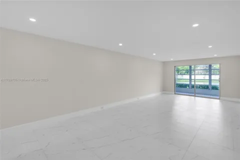 2501 Antigua Ter # F1, Coconut Creek FL 33066