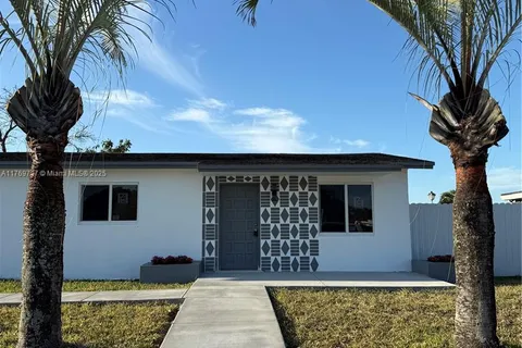 15044 SW 304th Ter, Homestead FL 33033