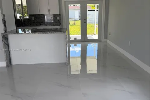 15044 SW 304th Ter, Homestead FL 33033