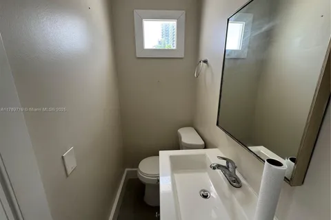 1820 Harrison St # 1, Hollywood FL 33020