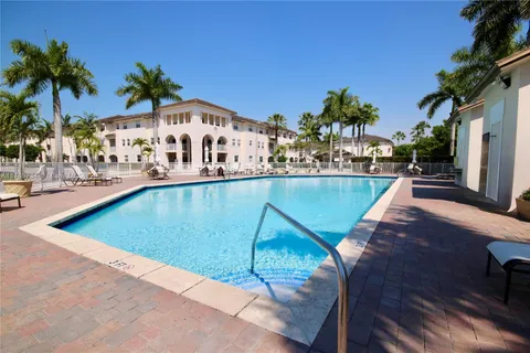 11601 NW 89th St # 104, Doral FL 33178