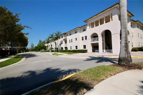 11601 NW 89th St # 104, Doral FL 33178
