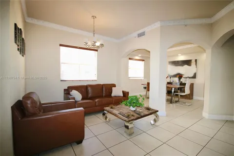 11601 NW 89th St # 104, Doral FL 33178