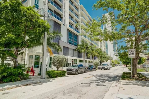 321 NE 26th St # 905, Miami FL 33137