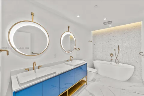 2678 Tigertail Ave # 1201, Miami FL 33133