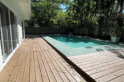 3700 Loquat Ave, Miami FL 33133