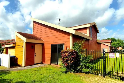 2435 NW 55th Ave # 2435, Lauderhill FL 33313