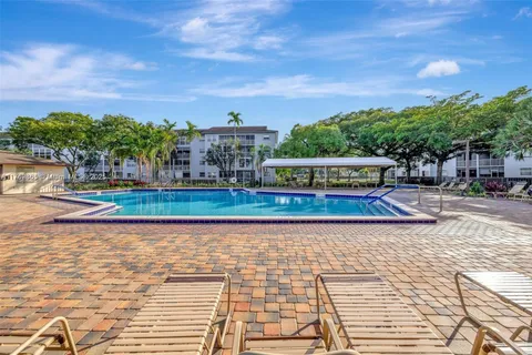 12701 SW 14th St # 203J, Pembroke Pines FL 33027