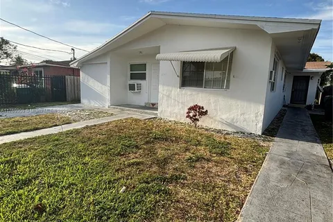 1167 NE 111th St, Miami FL 33161