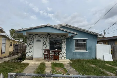 2321 NW 33rd St, Miami FL 33142