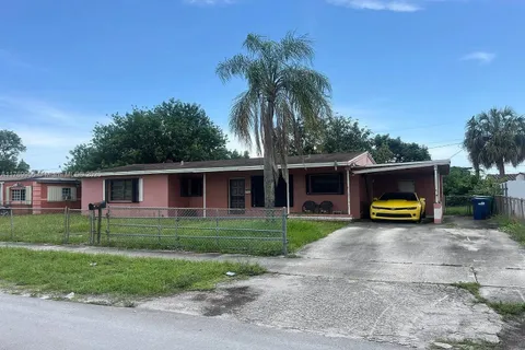 3010 NW 186th Ter, Miami Gardens FL 33056