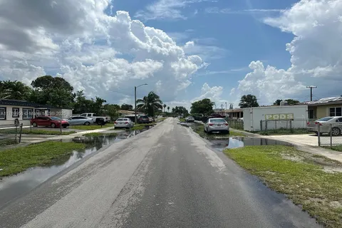 3010 NW 186th Ter, Miami Gardens FL 33056