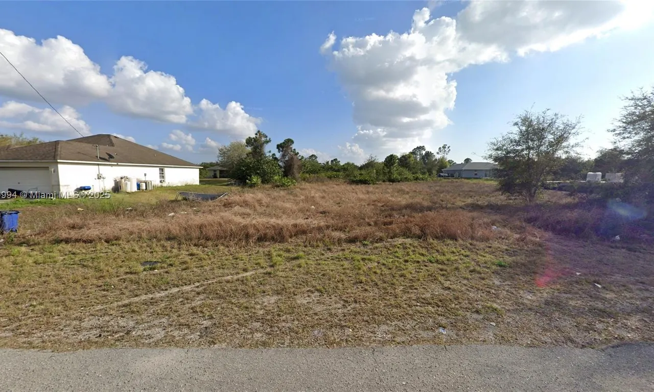 3003 1St Street SW, Lehigh Acres FL 33976
