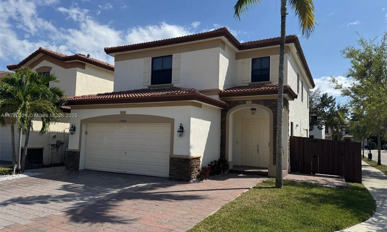 10086 NW 89th Ter, Doral FL 33178
