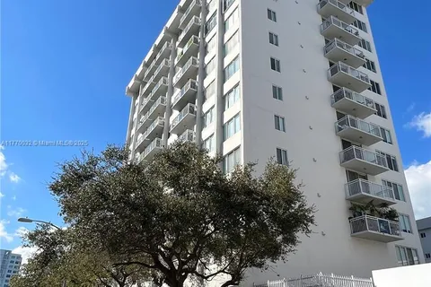 1345 Lincoln Rd # 1104, Miami Beach FL 33139