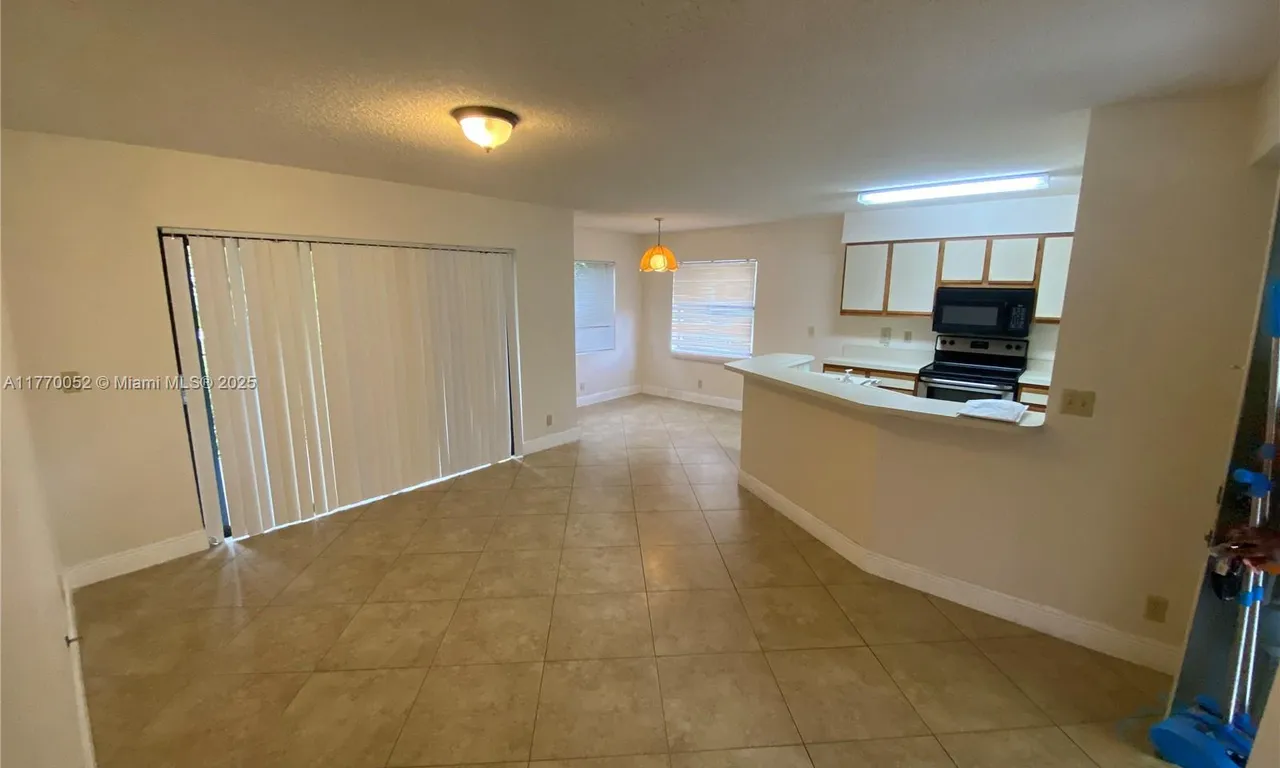 9999 Summerbreeze Dr # 311, Sunrise FL 33322