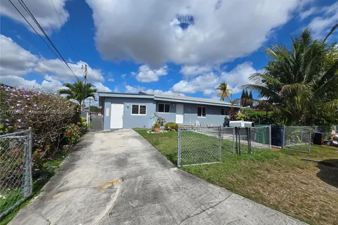 7625 SW 21 Terr, Miami FL 33155