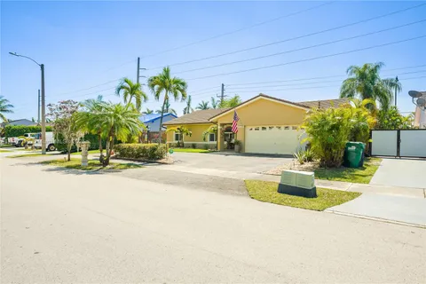 14700 SW 151st Ter, Miami FL 33196